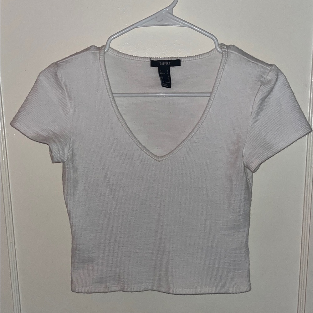 Forever 21 — White V-Neck Short Sleeve Top